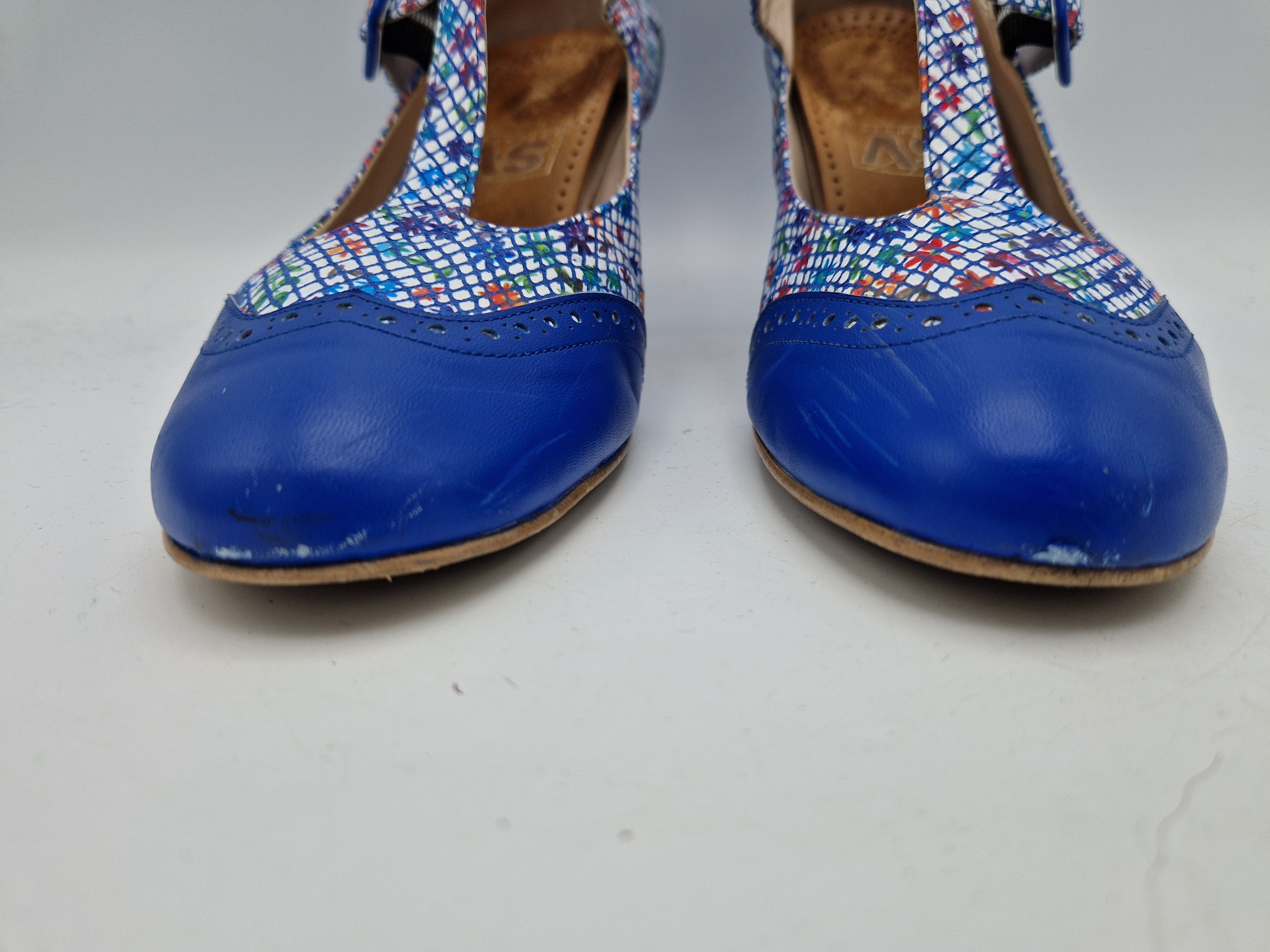 Vintage pumps. Maat 39. Kobaltblauw/leer.