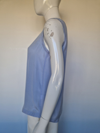 Aperto top. Maat 36, Lichtblauw/zijde.