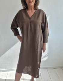 Humanoid linnen jurk. Maat S/M. Bruin