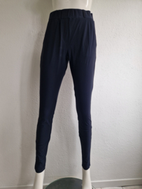 Studio Anneloes pantalon. Maat M. Donkerblauw/travelstof.