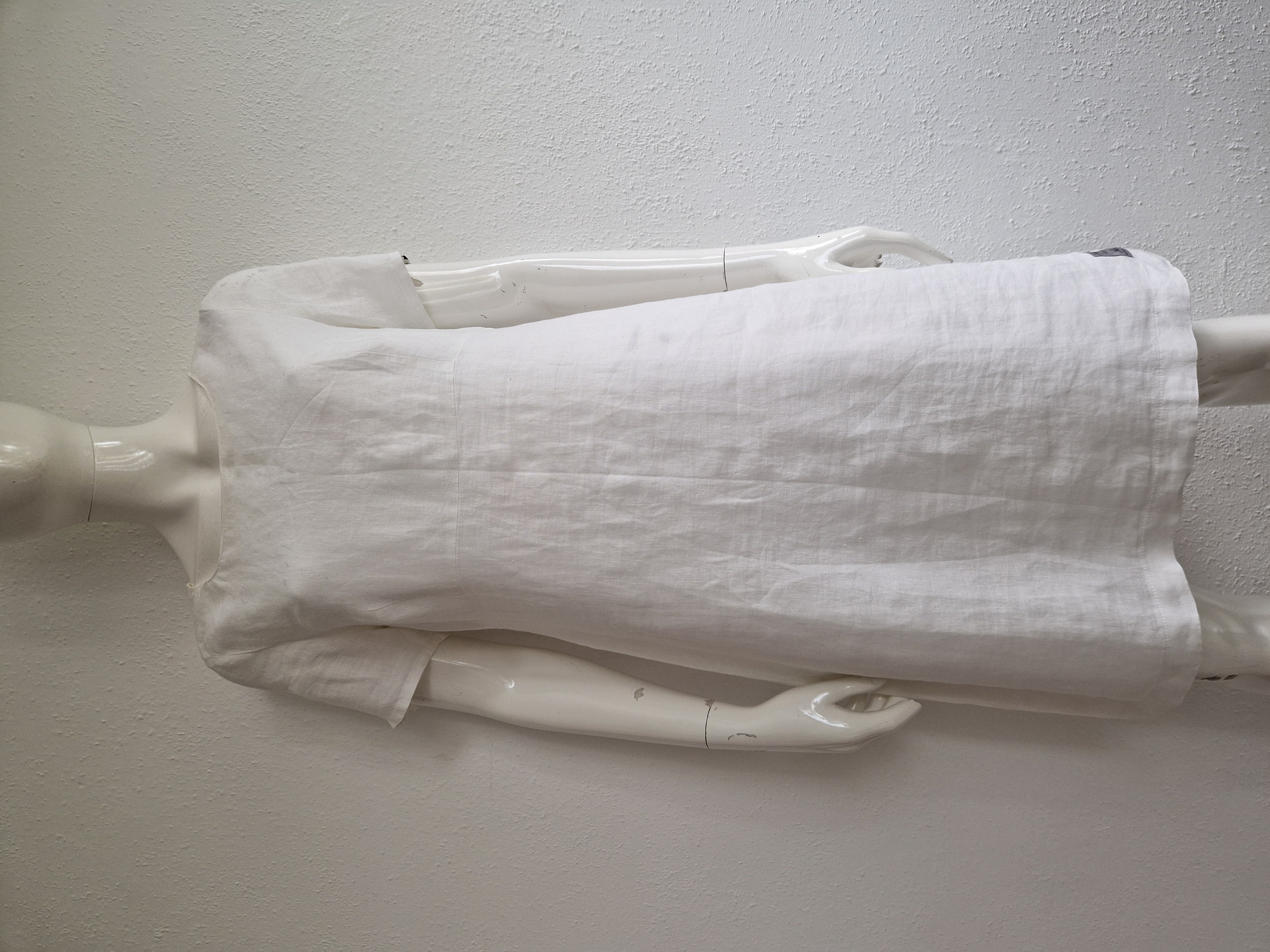 Xagje jurk. Maat L. Wit/linnen.
