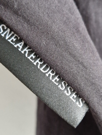 Sneakerdresses maxi rok. Maat L. Zwart