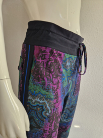 Studio Anneloes pantalon. Maat M. All over print/travelstof.