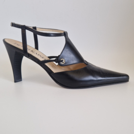 Peter Kaiser zwarte leren slingback pumps met spitse neus. Maat 7.5.