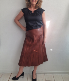 Annette Görtz leren rok. Maat 38, Bruin.