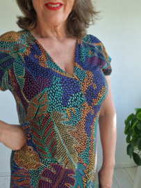 Geisha jurk. Maat L/40. Kleurrijke print