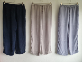 Trix en Rees pantalon Scorpio. Maat M. Lichtgrijs.