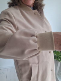 Beaumont mantel. Maat 42, Beige