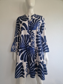 Cremekleurige jurk met blauwe print. Maat XL.