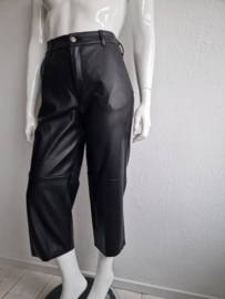 MAC cropped pantalon Chiara. Maat 40, Zwart/vegan leer.