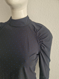 Studio Anneloes top. Maat S. Nachtblauw/stippenprint.