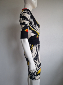 Marc Cain jurk. Maat 2, Rood/geel/zwart.
