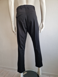 Zenggi cropped pantalon. Maat 2, Zwart.