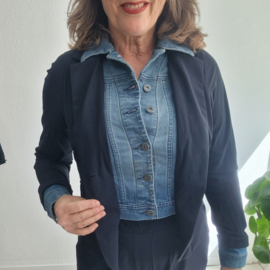 Studio Anneloes hybride blazer met denim inzet. Maat M. Blauw.