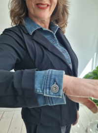 Studio Anneloes hybride blazer met denim inzet. Maat M. Blauw.