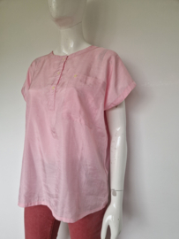 Joy lichtroze top. Maat 40.