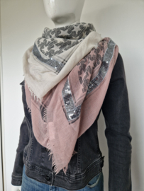 Shawls vierkante sjaal. Oudroze/beige/sterrenprint.