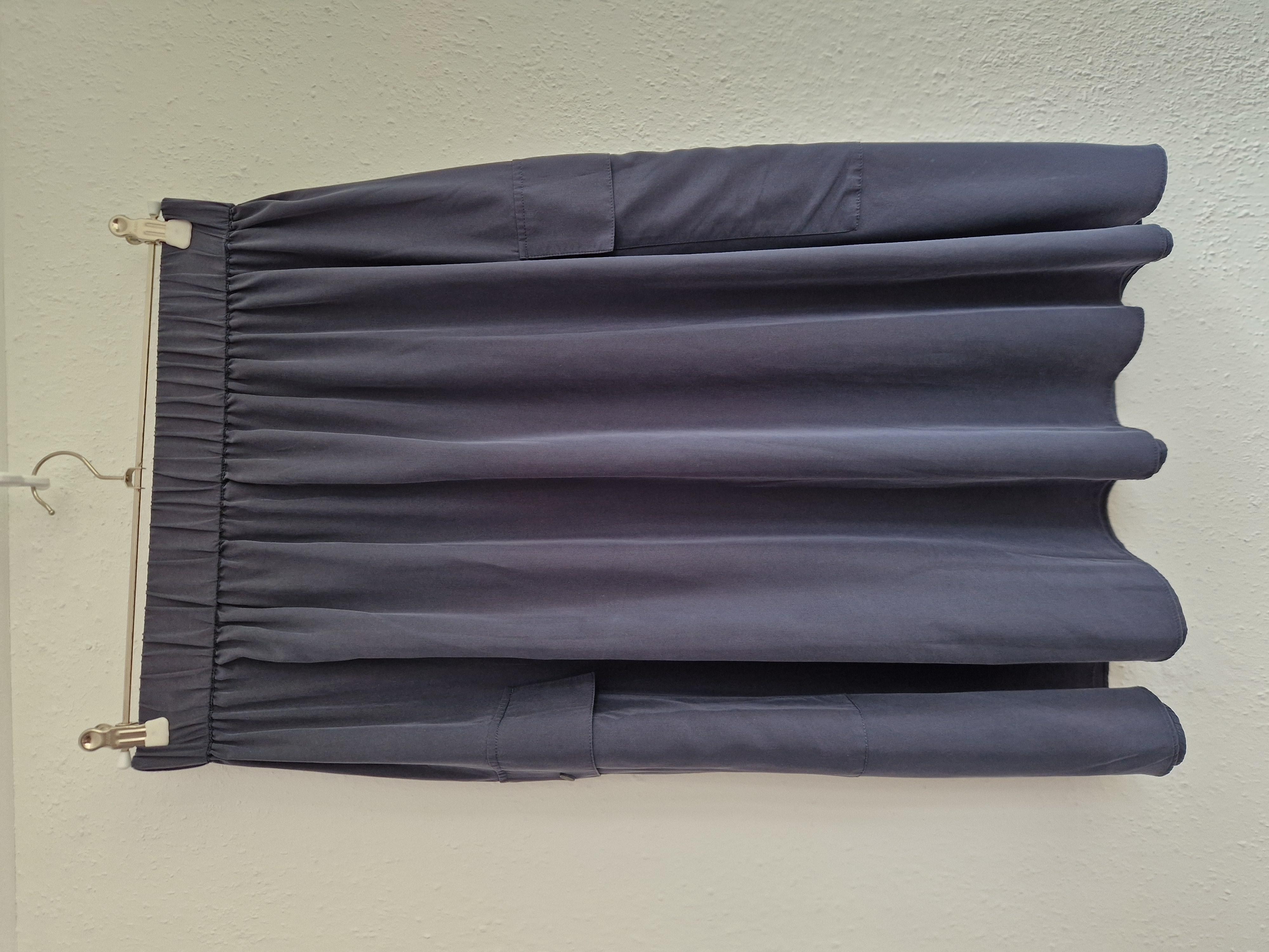 Ecoalf cargo rok. Maat L. Donkergrijs.