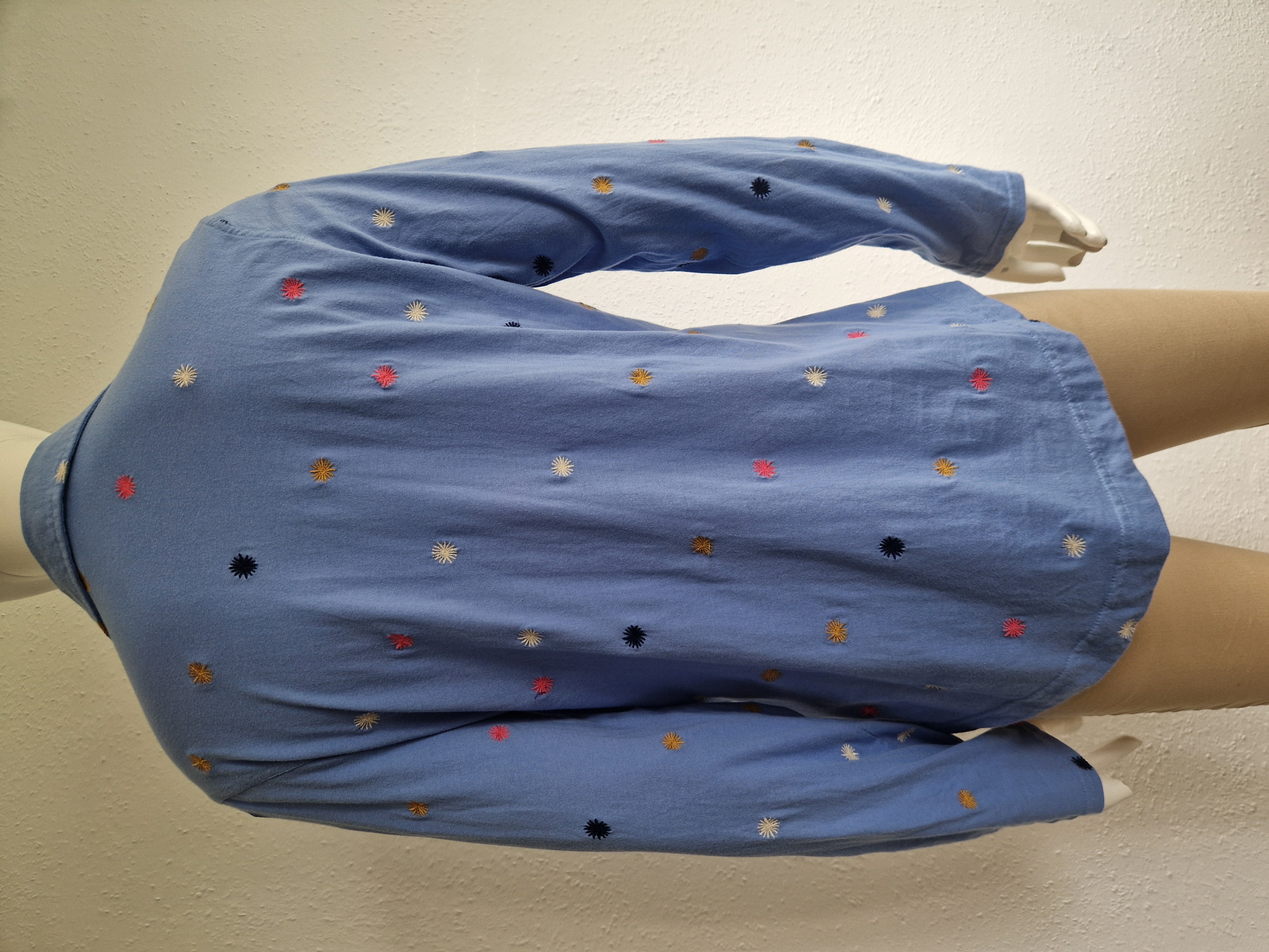 White Stuff blouse. Maat 40, Lichtblauw/borduursels.