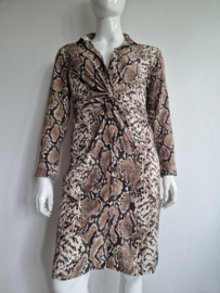 Drole de Copine jurk. Maat L. Snakeprint.