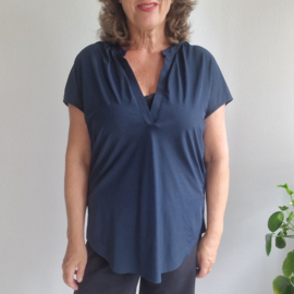 Japan TKY top. Maat M. Blauw