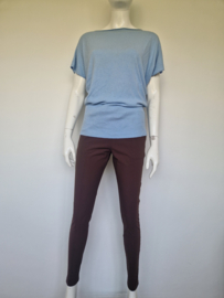 Studio Anneloes mouwloze gebreide top. Maat S Lichtblauw