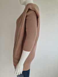 City Chic pullover. Maat 14, Lichtbruin.