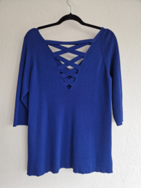 Aldomartins top met opengewerkte rug. Maat XL. Kobalt.