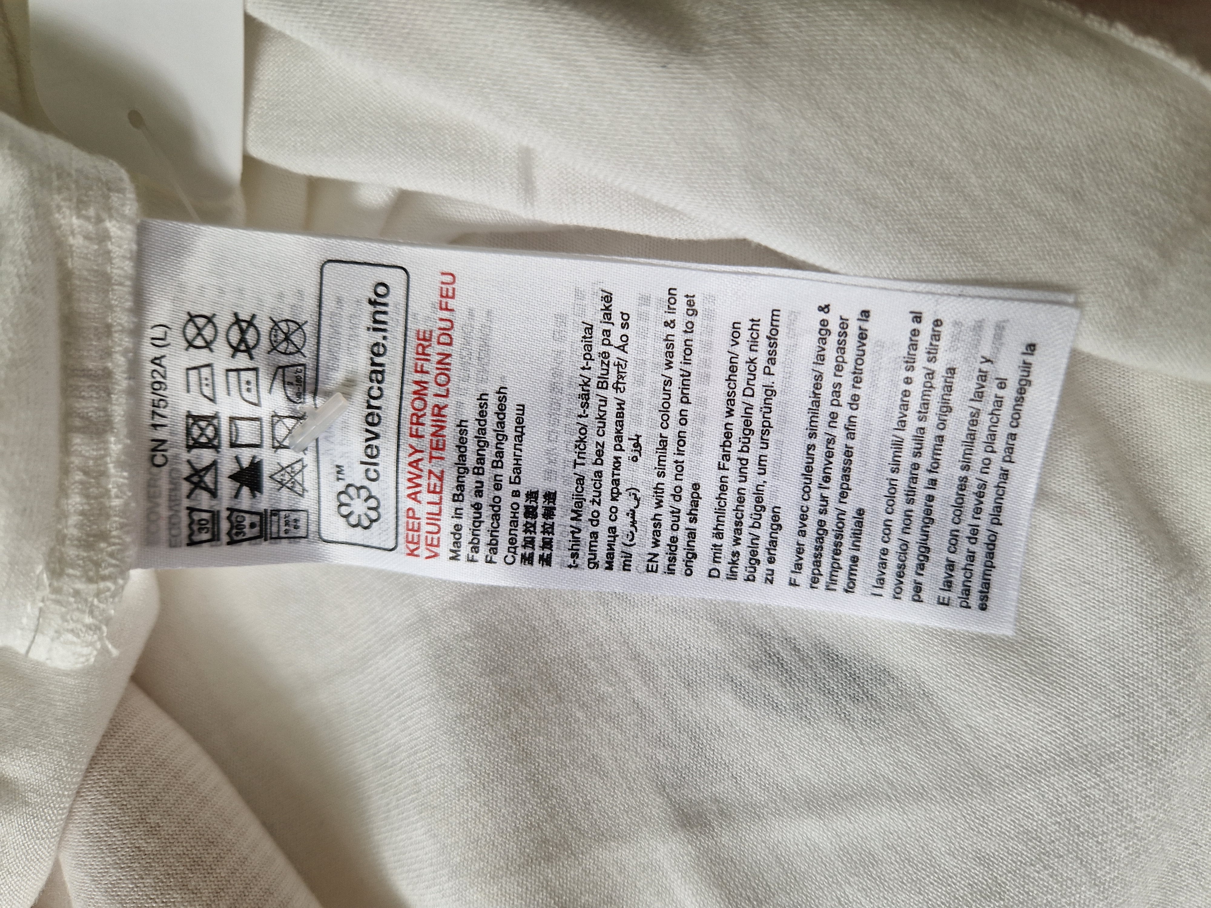 Esprit top. Maat L. Crème/print.