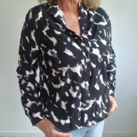 B. Copenhagen blouse. Maat 38, Zwart/crème/print.