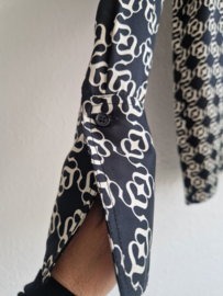 Sandro Paris blouse. Maat 1, Zwart/kettingprint.