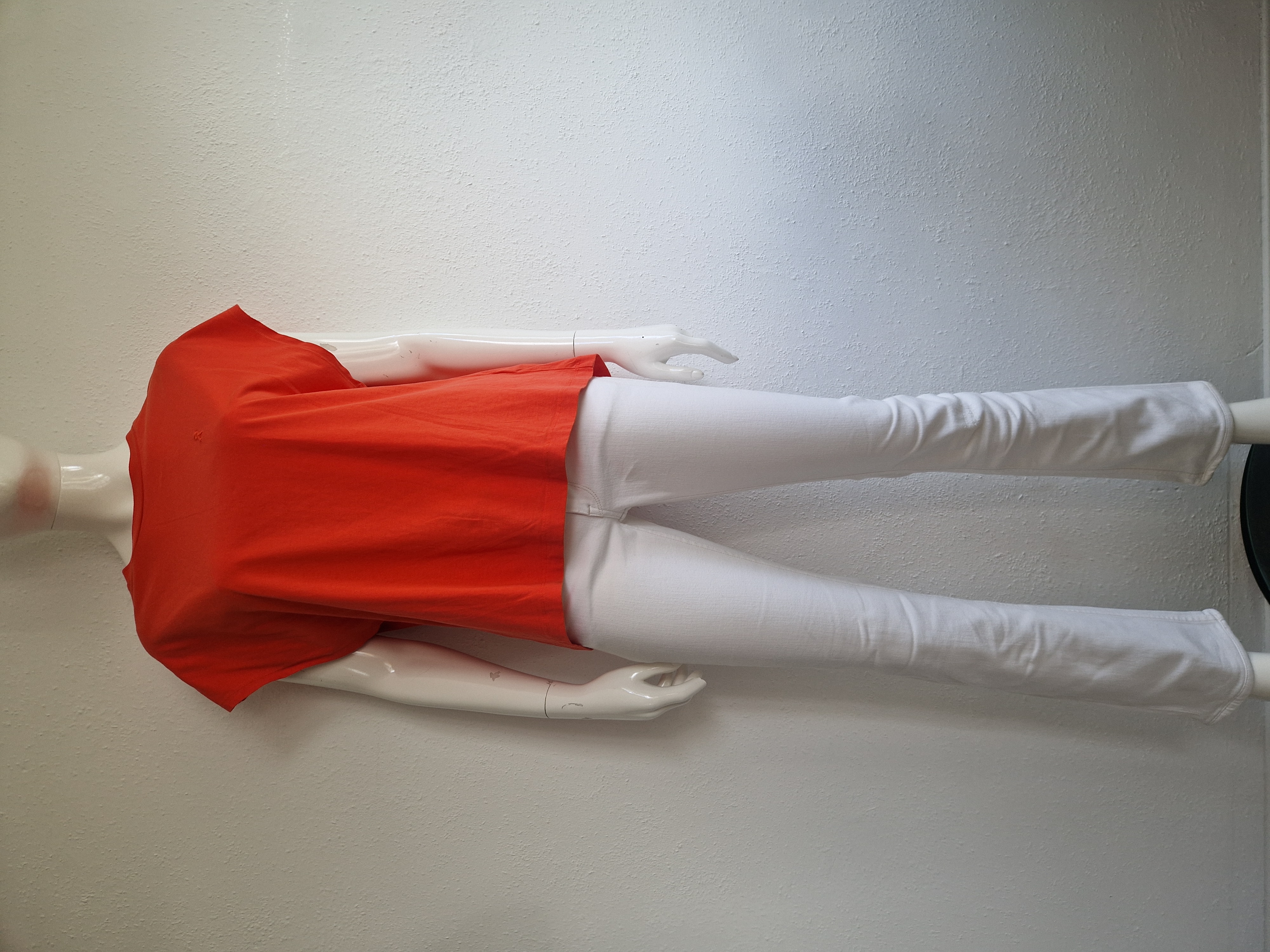 Armedangels top Inaara. Maat S. Rood.