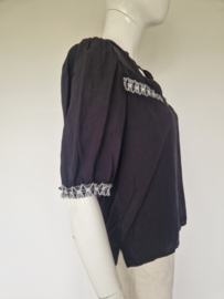 Dante6 zwarte blouse met borduursels. Maat 2