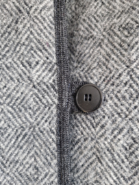 Lillunn Design jasje. Maat L. Grijs/visgraat