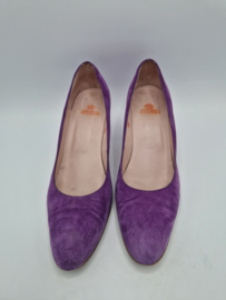 Fred de la Bretoniere pumps. Maat 39, Suède/lila.