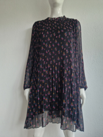 Neo Noir Petra Night Flower dress. Maat M.