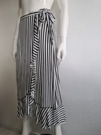 Yaya maxi rok. Maat 38, Zwart/wit gestreept.