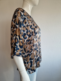 Studio Anneloes top. Maat L. Dierenprint.