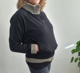 Summum Woman vest. Maat M, Zwart/creme.