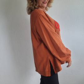Oilily sweater. Maat XXL. Bruin.