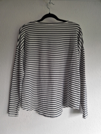 Zenggi longsleeve | Maal L | Zwart/wit gestreept |