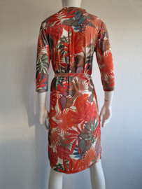 Enjoy zomerjurk. Maat M. Bladerenprint.