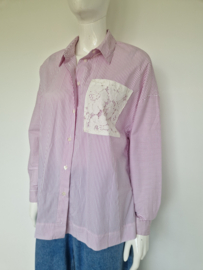 Madeleine blouse. Maat M. Roze/wit gestreept.