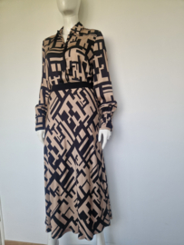 Marc Aurel set (blouse & midi rok). Grafische print. Maat 38