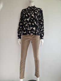 B. Copenhagen blouse. Maat 38, Zwart/crème/print.