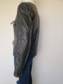Malvin leren jasje met studs. Maat 38. Zwart