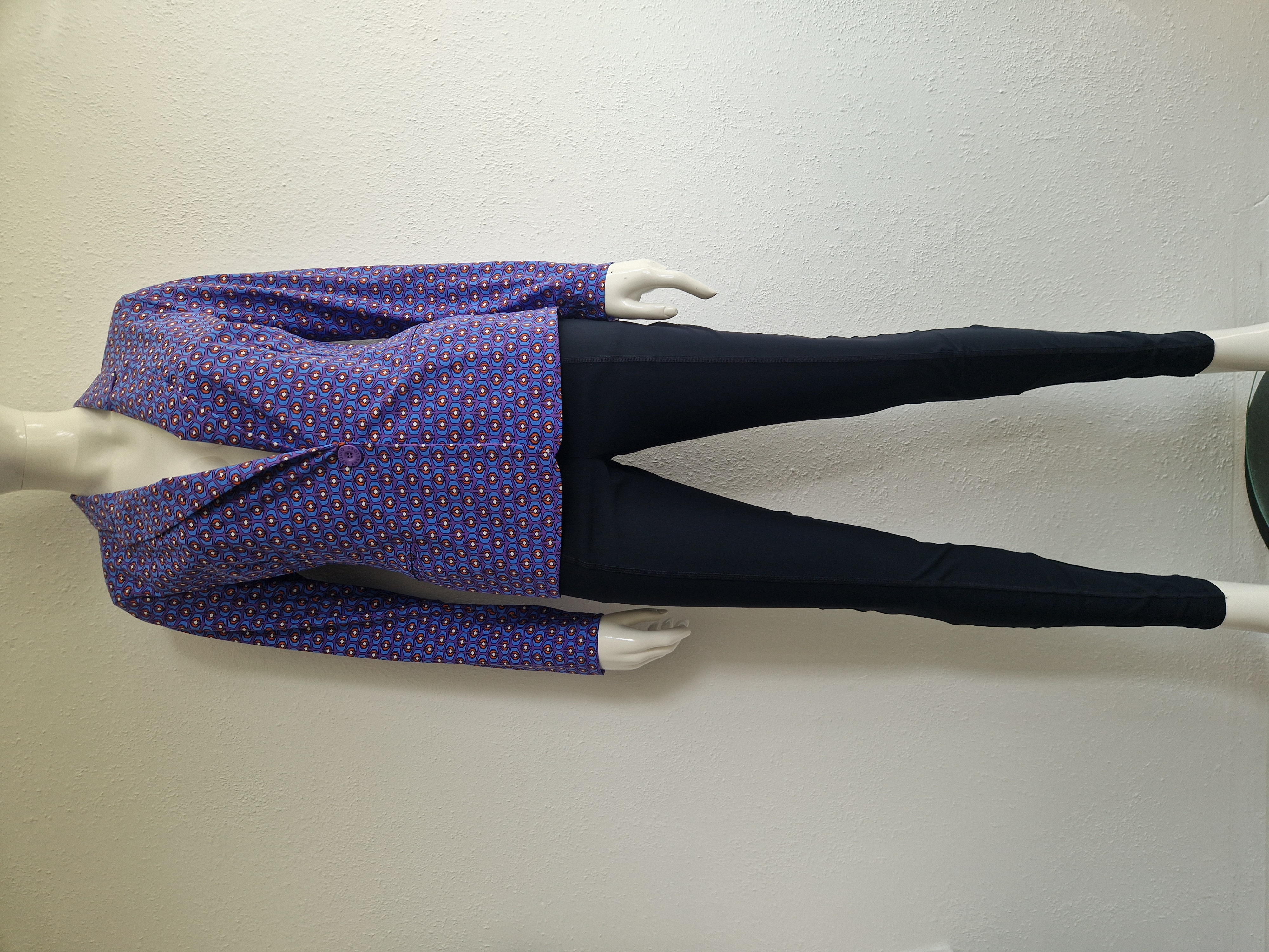 Studio Anneloes blazer. Maat M. Blauw/travelstof.