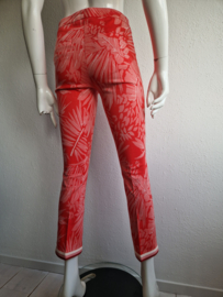Cambio pantalon Famous. Maat 34. Roze/print.