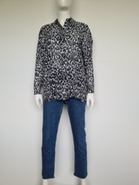 Joline Jolink blouse. Mt. S. Dierenprint.