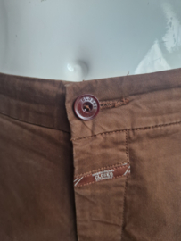 Closed pantalon. Maat 30, Bruin
